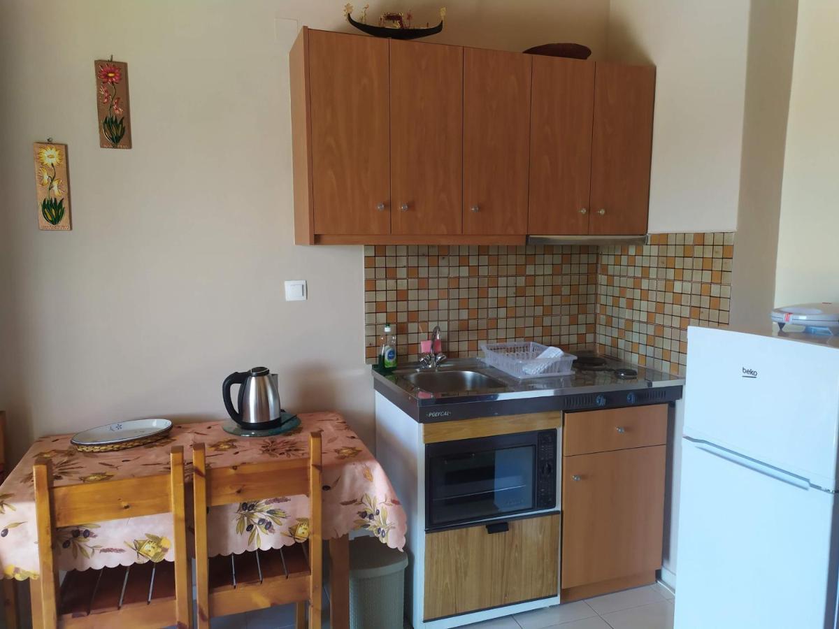 Toulatos Pantelis Appartement Pouláta Buitenkant foto